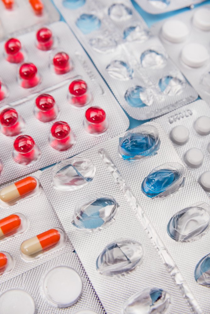 ¿Es obligatorio contar con profesionales para la destrucción de medicamentos vencidos?