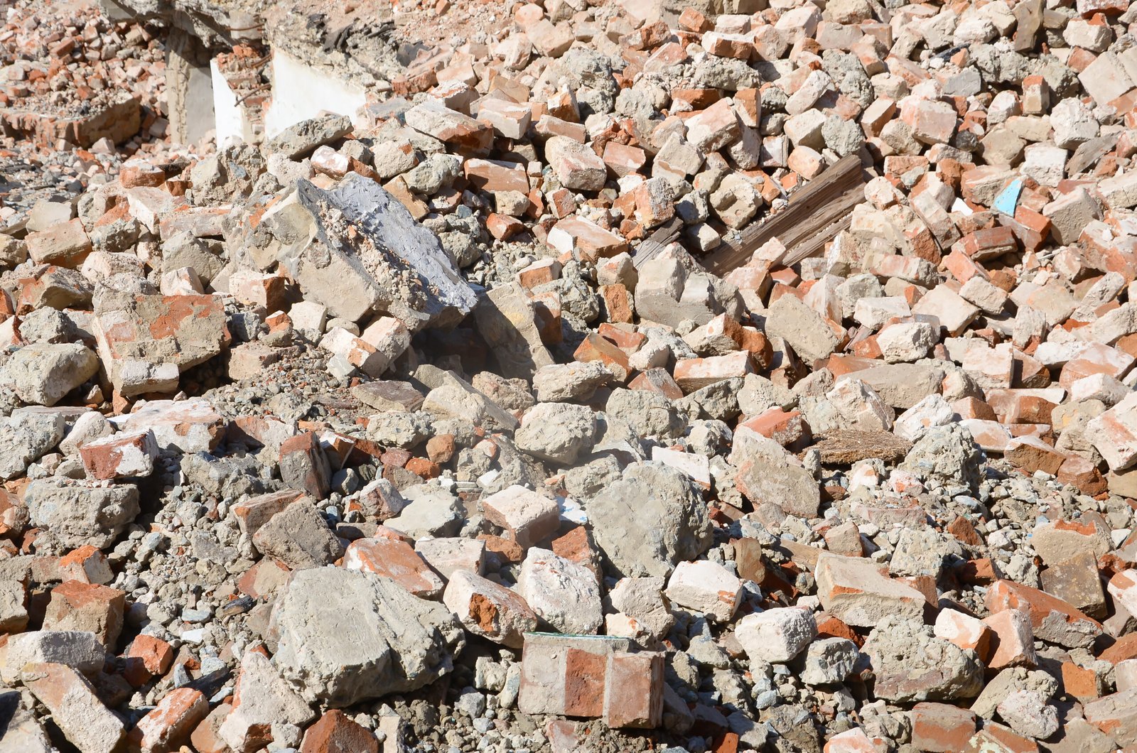 Mitigación del Impacto Ambiental de Residuos de Construcción Estrategias y Buenas Prácticas
