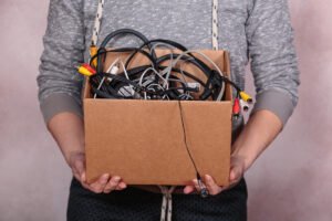 Cómo preparar residuos electrónicos para recolección segura