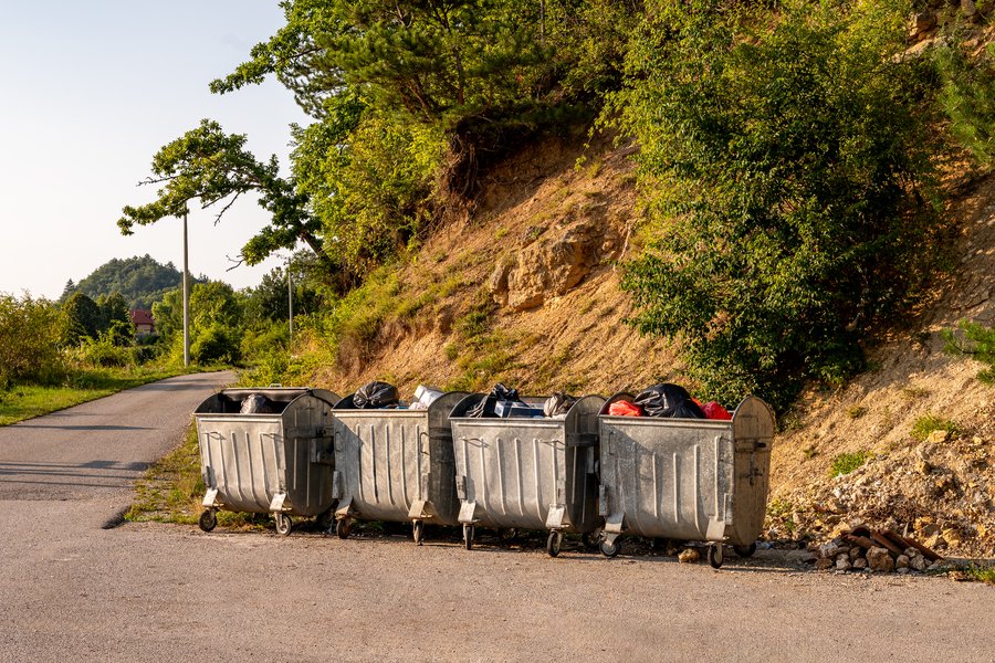 Señales de saturación en contenedores y áreas de almacenamiento